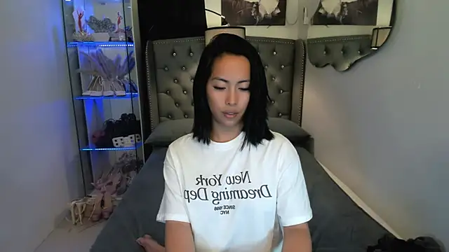 reighnempress webcam