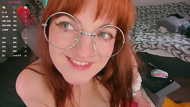 Alice_CutePerv webcam