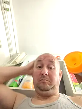 intx800 (Ask my age) - #blondes #cam2cam #cheap-privates #daddies #handjob #masturbation #medium #mobile #outdoor #romanian #small-audience #straight #white