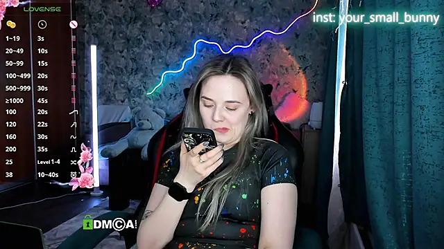 Your_small_bunny webcam