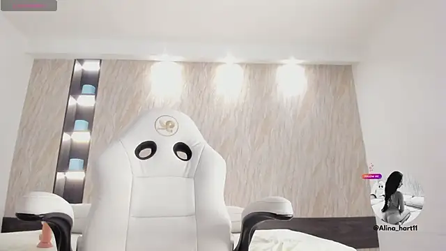 alina_hart webcam