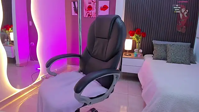 Tiphanysalvatore webcam