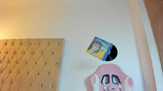 Alexa_girlfox1 webcam