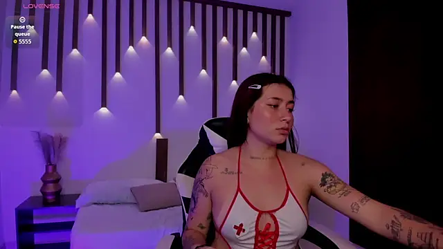 charlottee27_ webcam