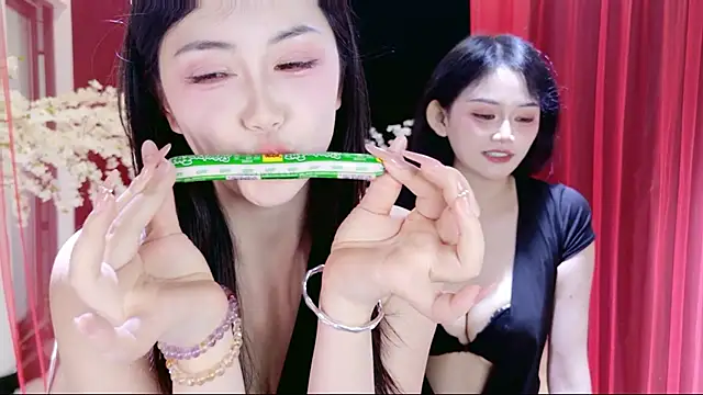 Banana-Milk69 webcam