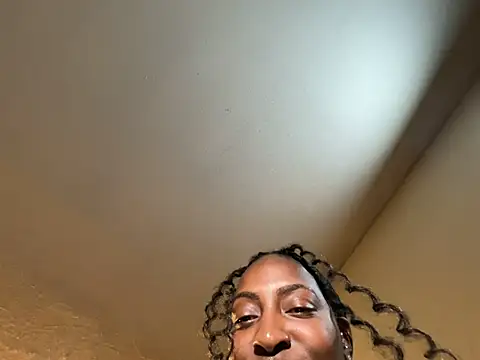 ChocolateTingz webcam