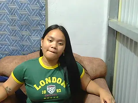 prettykrysgirl webcam