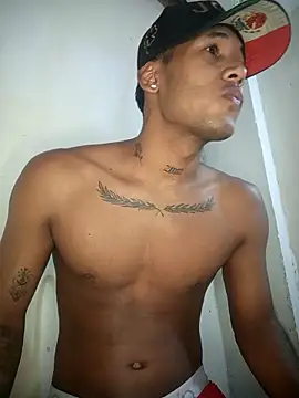 sexy-athletic-guy webcam