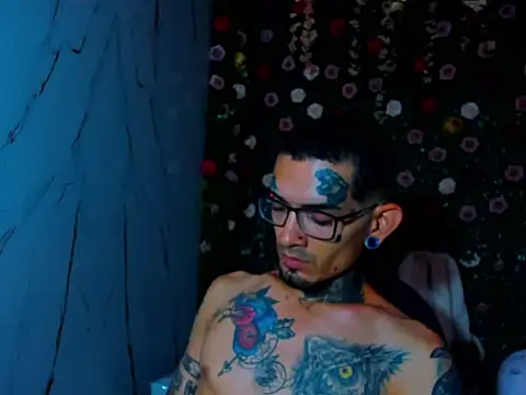 Boy_tatto77 webcam