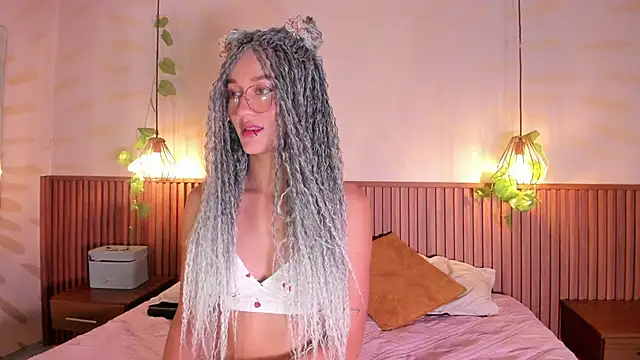 daphne_courtis webcam