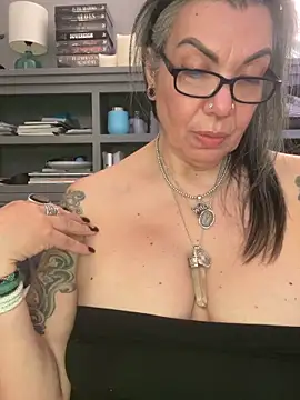 dieseldame1313 webcam