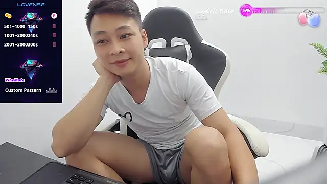 Naughty___asian webcam