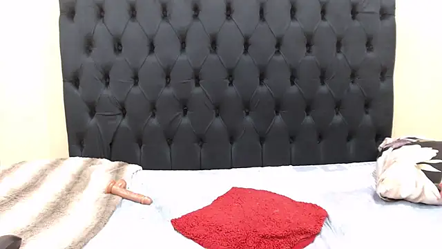 Curvy_Takatso webcam