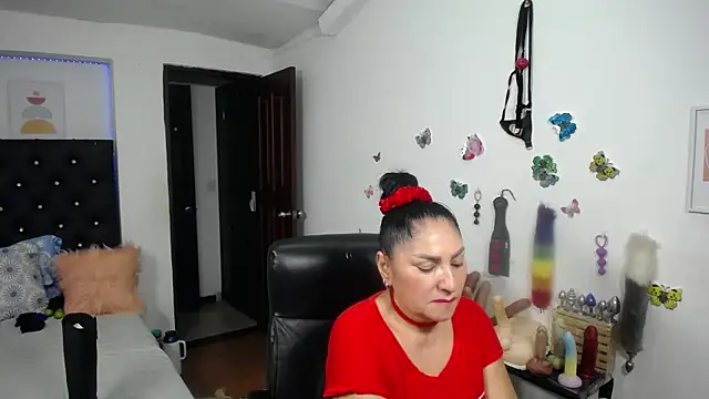 mature_bigboobs10 webcam