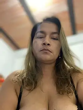 Jlo_69 webcam