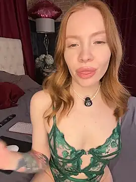 Lily_Dalton webcam