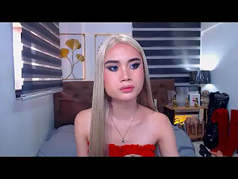 JuicyCockThea webcam