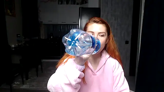 reginasmilee - Reginasmilee's free webcam - UK Sex Cams