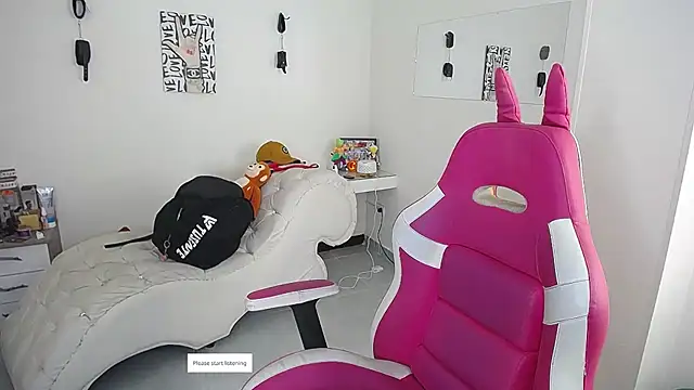 Leonard_Price webcam