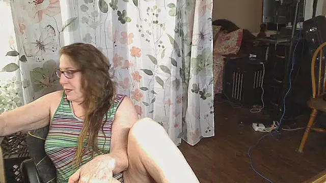 Ireallysquirt webcam