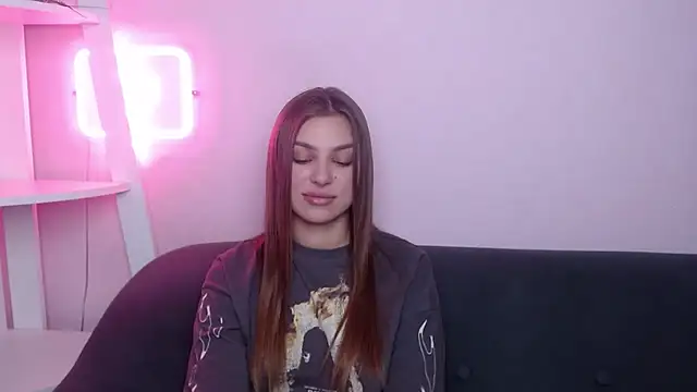 MilanaAngelAs webcam