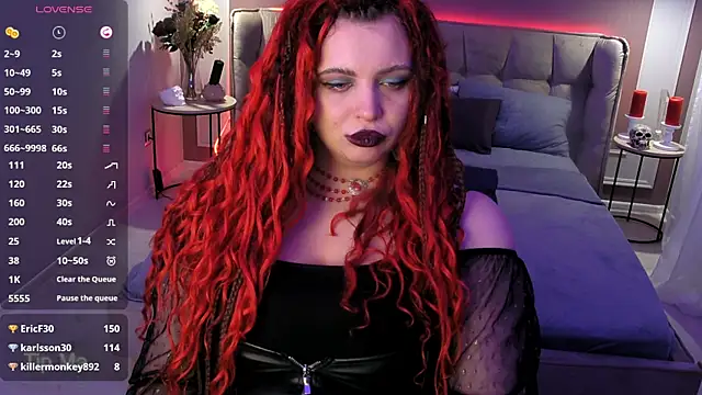 Miss_Maya_Mils webcam