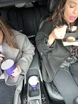 Emma_Catt from StripChat is Freechat