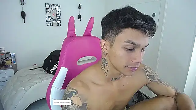 Leonard_Price webcam