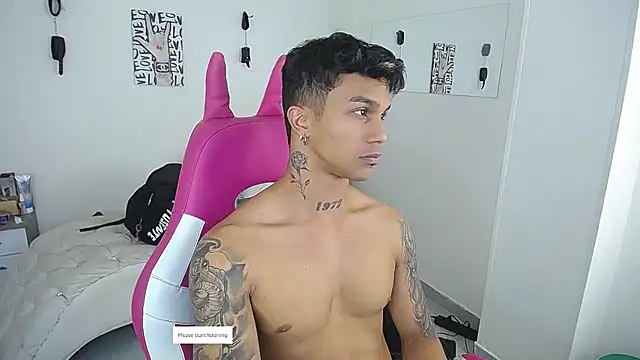 Leonard_Price webcam