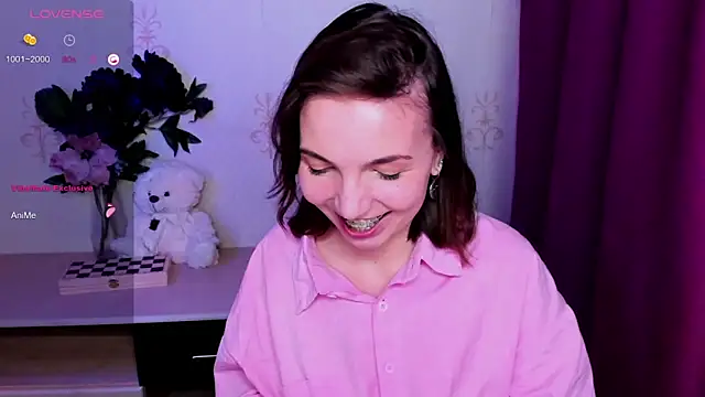 KindHazelHere_ webcam