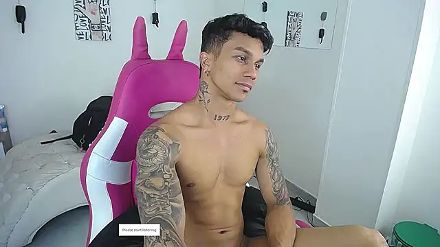 Leonard_Price webcam