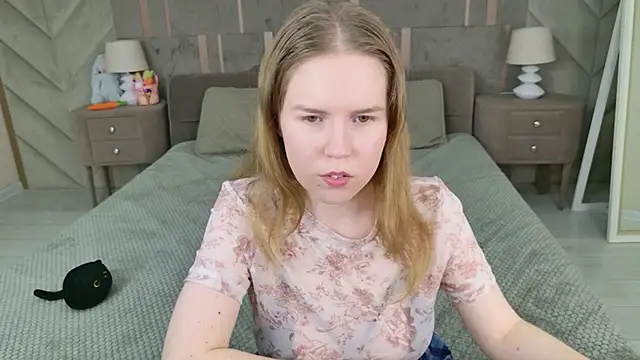 alida_brice - Alida_Brice's free webcam - UK Sex Cams