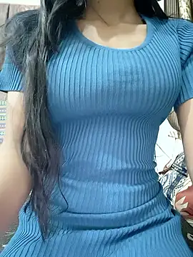 Webcam Model (Heena-curvy)  is live.Free join now!