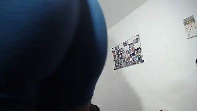 strong__anthony webcam