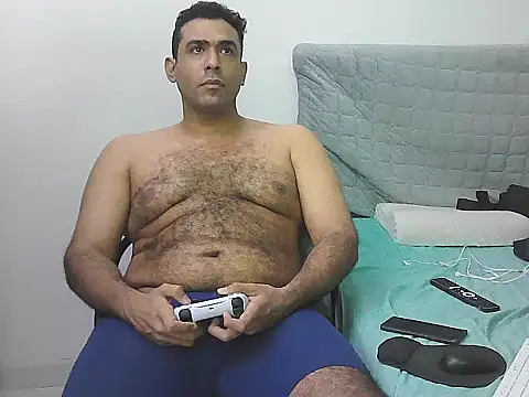 AlphaLatinoBear webcam