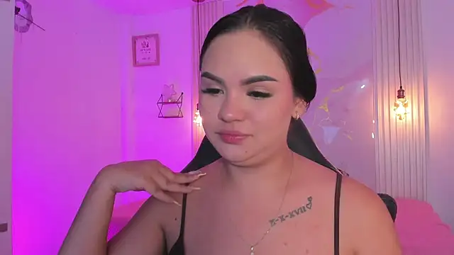 amber_white15 (F young) - oil on my buttocks