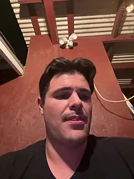 Millennialcum webcam