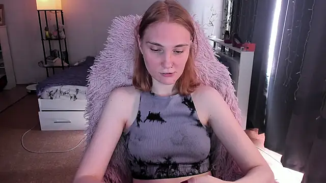 ReddHotPipper webcam