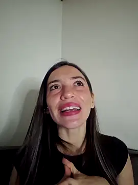 loveuu-bae (F young) - bra off <3