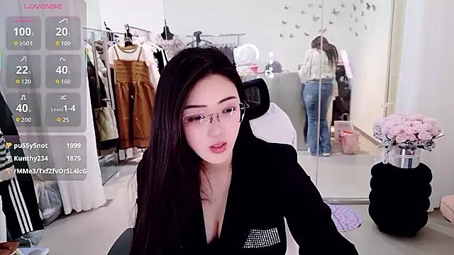 美女yangyang-777在线直播