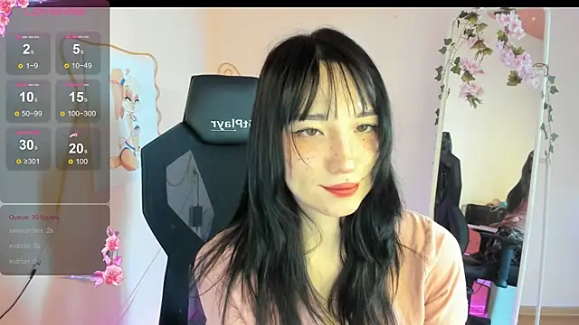 AliceeinWonderlanddd webcam