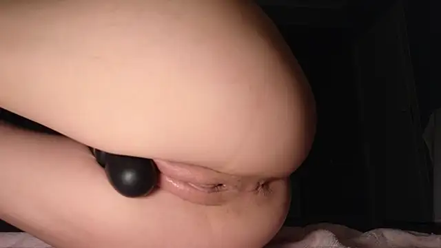 Ella_lee15's live cam