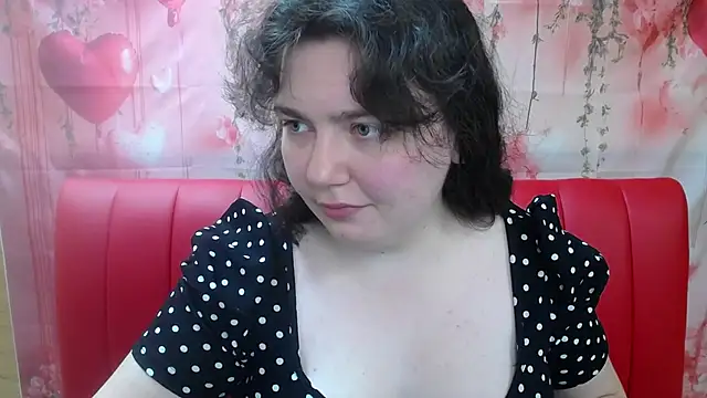 NeonilaLisova webcam