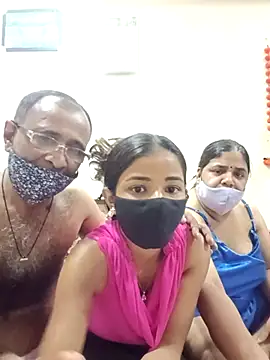 HoneyHush's live cam