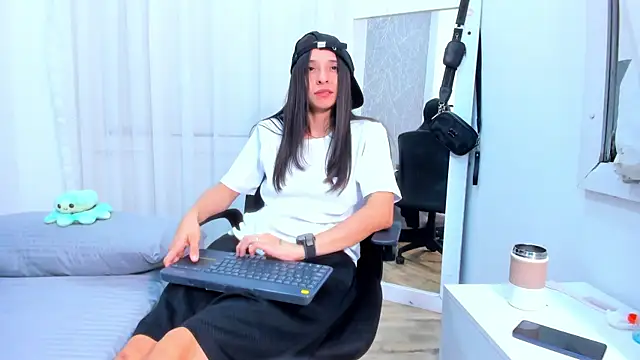 ViictoriiaSaenz webcam