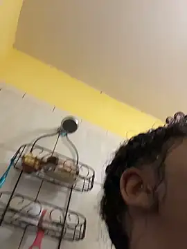 Webcam Model (Nicolitalalinda)  is live.Free join now!