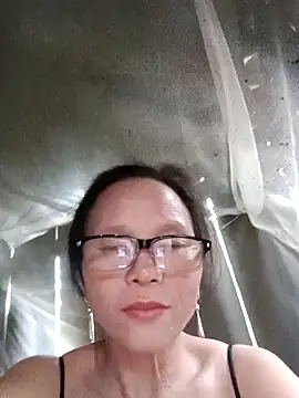 Tina6886 live sex cam