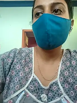 tamil_shalini (F young) - Lips