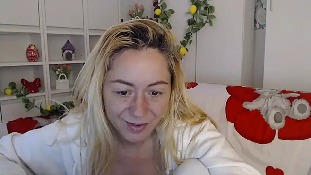 _karolynesyera_ live sex cam