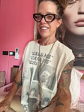 mommyselenafit_ webcam